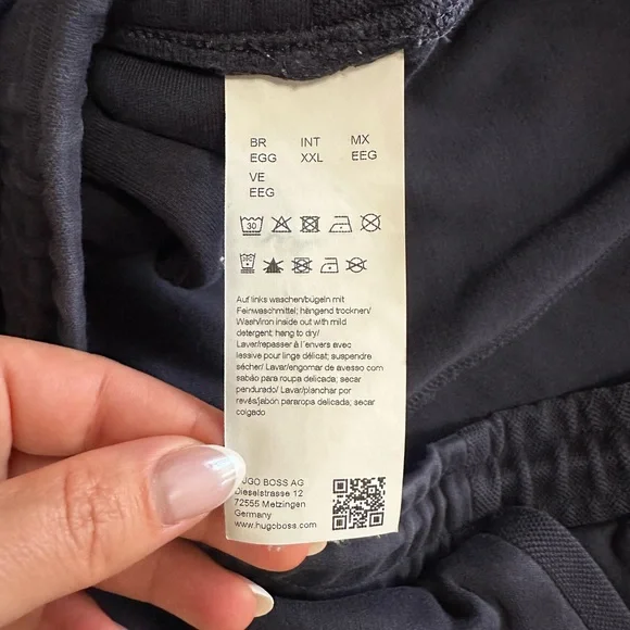 Hugo Boss Black Sweatpants with Elastic Waistband and Tapered Ankles - Picture 5 of 8